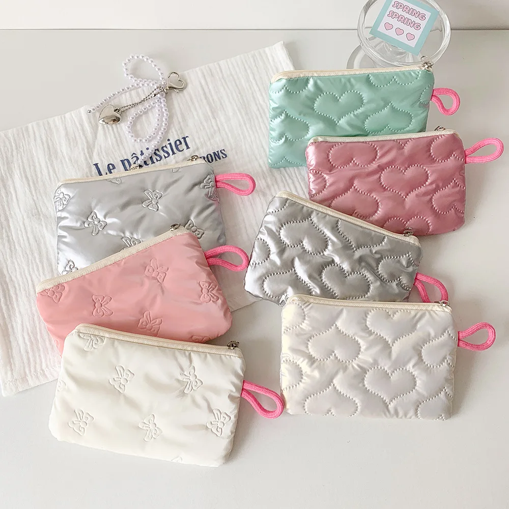 Bolsa de maquillaje plateada brillante con lazo de Instagram, bolsa de transporte portátil pequeña, auriculares, Cable de datos, bolsa de almacenamiento, billetera