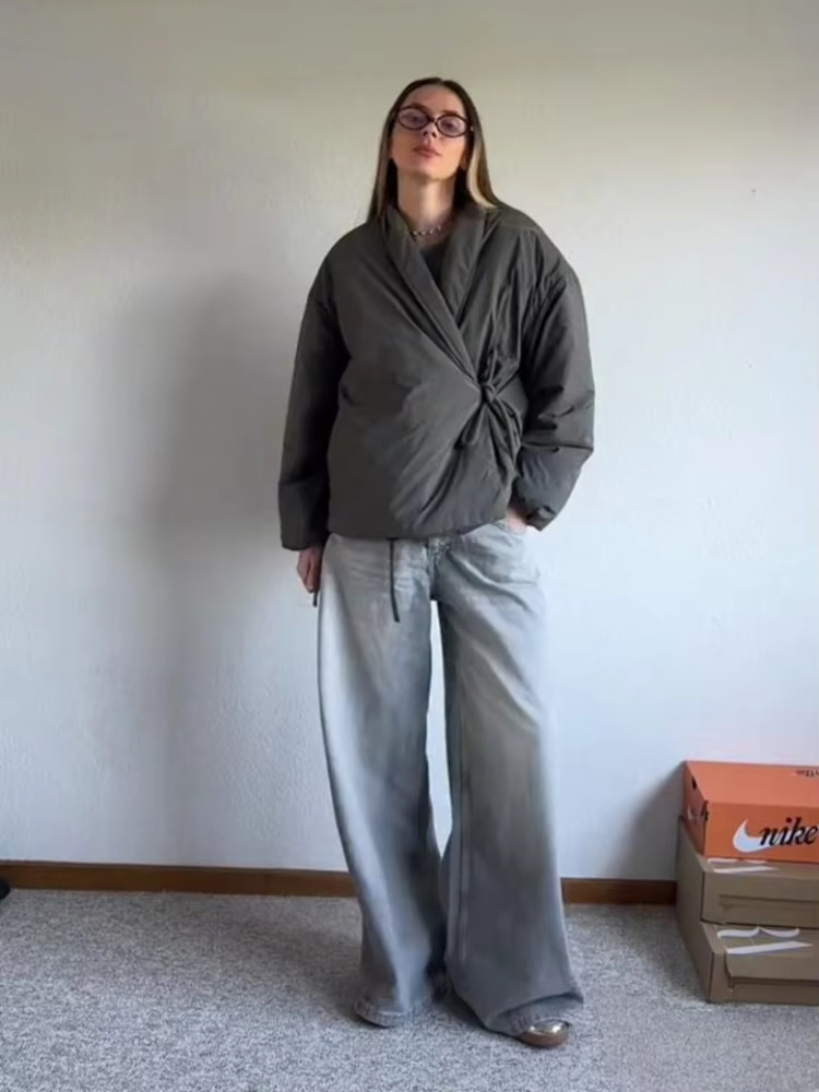 Fashion Lace Up Gewatteerde Katoenen Jas Vrouwen 2025 Winter Casual Losse Parka Jas Vintage Uitloper Vrouwelijke Warme Gewatteerde Outerwears