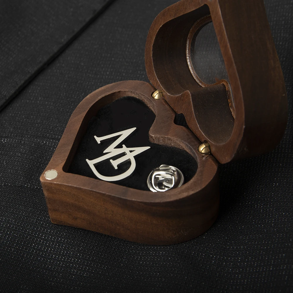 Tangula Aangepaste Initialen Broche Voor Bruidegom Heren Rvs Initialen Letters Revers Pin Gepersonaliseerde Bruiloft Beste Man Sieraden