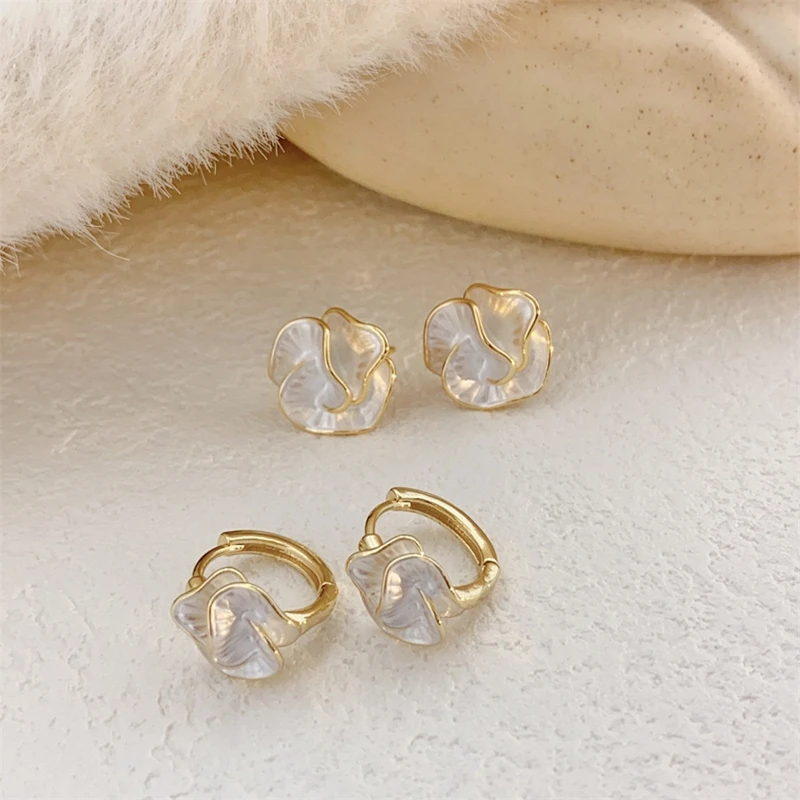 Boucles d'oreilles camélia douces pour femmes, légères, de luxe, à la mode, tempérament, sensation haut de gamme, Design de Niche, fleur