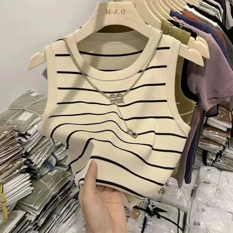Nuevo chaleco para mujer, top de verano con temperamento de borde ancho a rayas, camisa inferior sin mangas de punto corto
