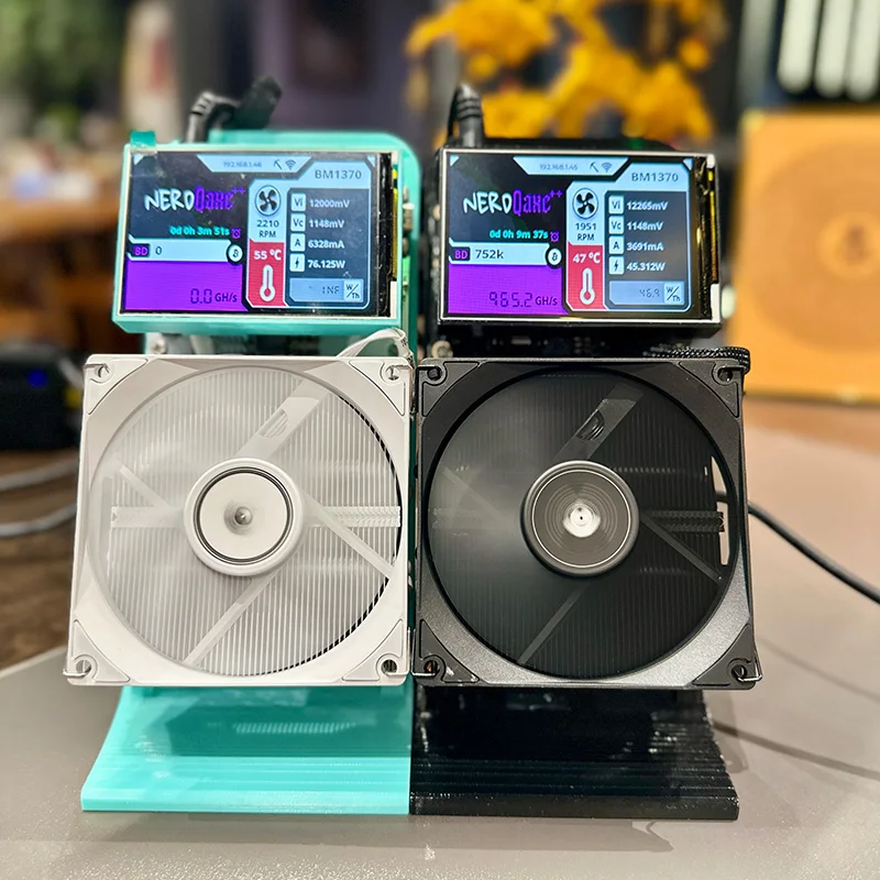 Fabriek Bitaxe NerdQaxe++ 4.8TH/s Bitcoins Miner BM1370 Asic Chip Solo BTC 68W 2.4G WiFi Open-Source Mijnbouwmachine