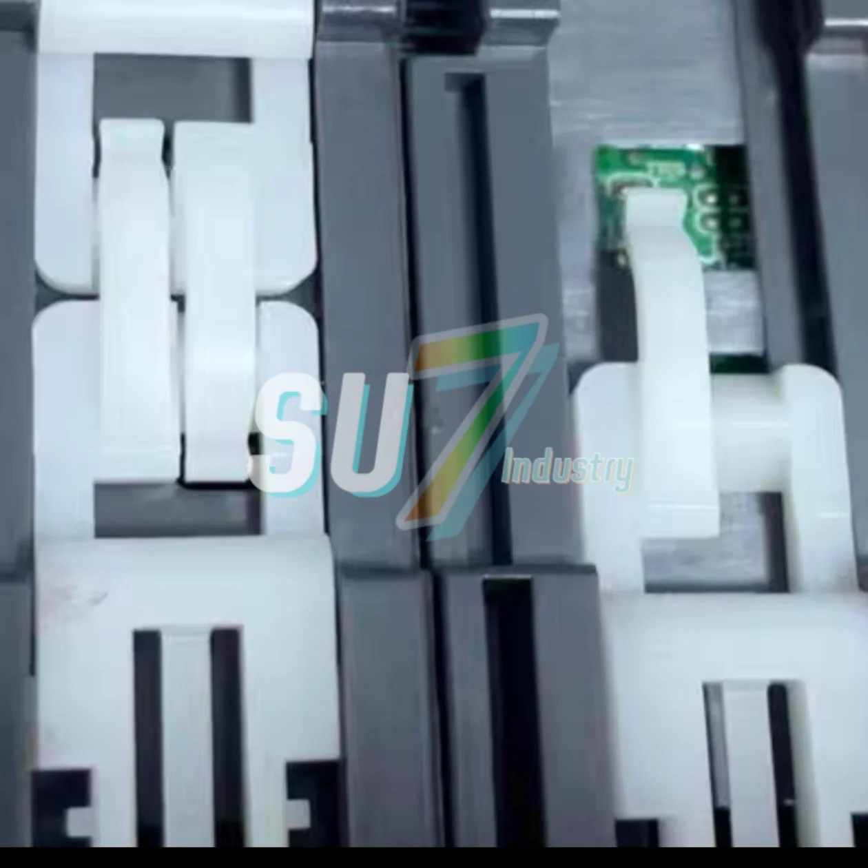 AS32AM10N-A   AS332T-A     New In warehouse      PLC Module