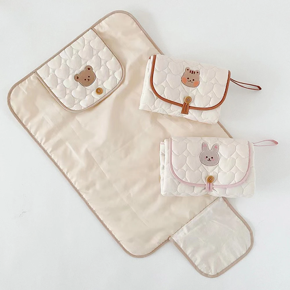 Cambiador de pañales portátil plegable, estera de orina para pañales de bebé, ropa de cama Simple para recién nacido, cubierta cambiante
