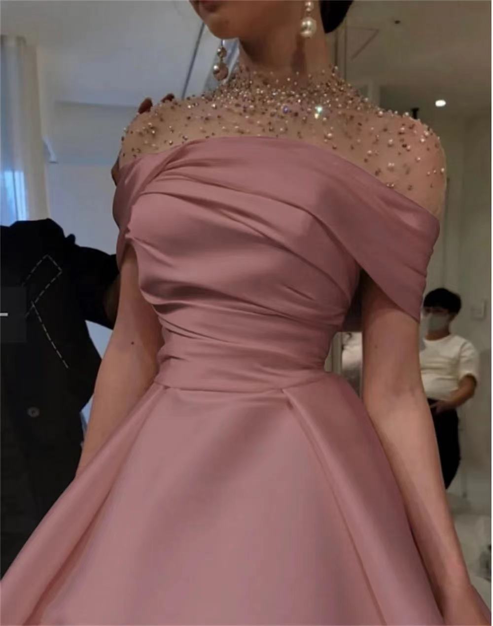 Loretta Hoge Hals Dames A-lijn Jurk Feest Bruiloft Avondjurk Luxe Satijnen Baljurk Elegante Galajurk Gewaad op maat