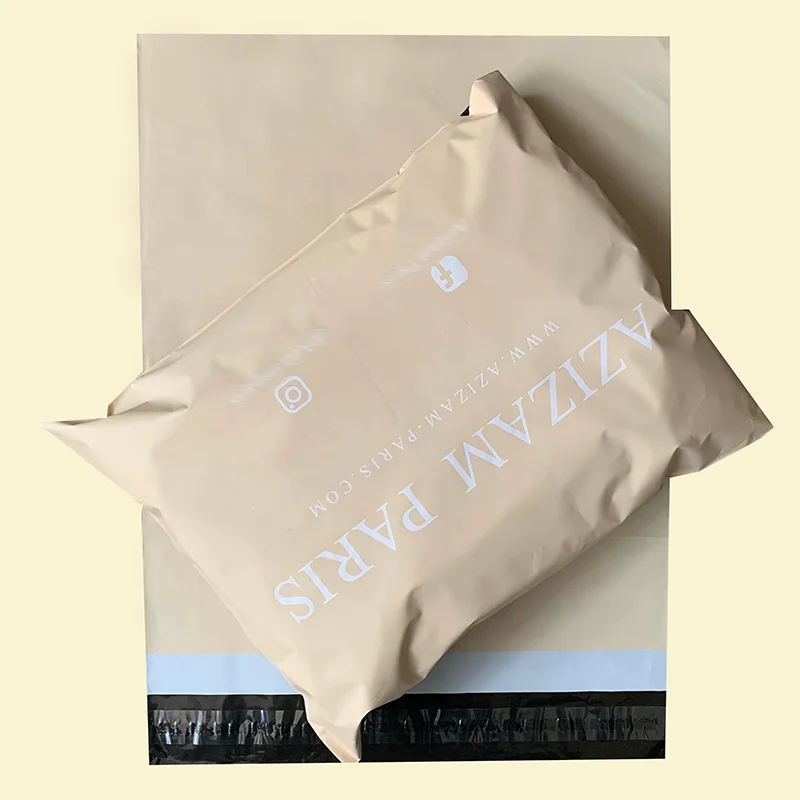 โลโก้ที่กำหนดเอง Mailer ถุงย่อยสลายได้ Beige Matte Poly Mailer กระเป๋า Poly Mailers การจัดส่งกระเป๋า