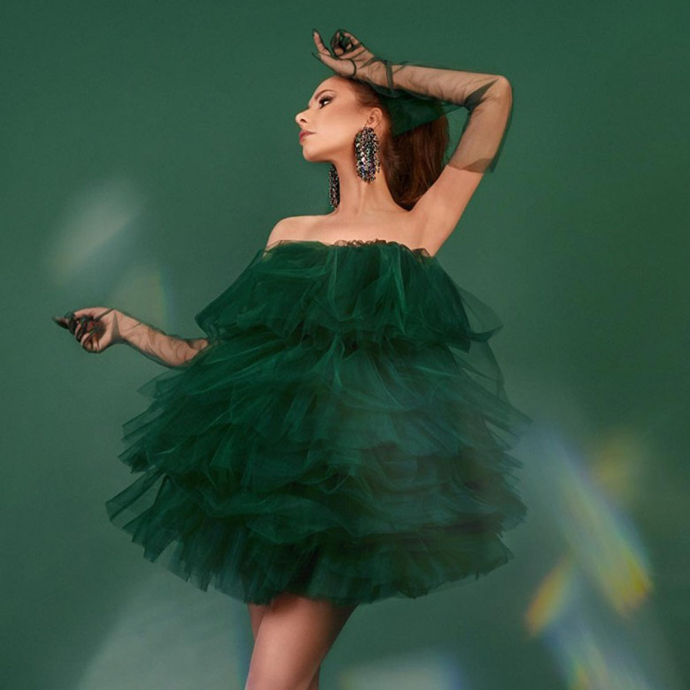 Trägerloses, dunkelgrünes Tüll-Abschlussballkleid mit Rüschen, transparente Handschuhe, kurze Cocktail-Partykleider in Minilänge, Übergröße