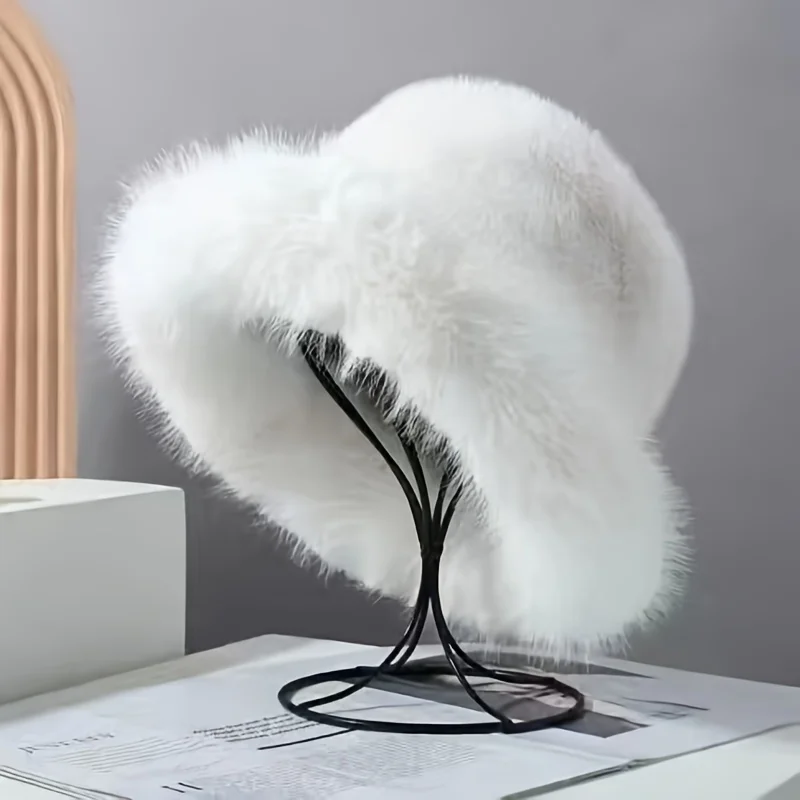 แฟชั่นFaux Furหมวกขนาดใหญ่สําหรับผู้หญิงรัสเซียCossack FluffyฤดูหนาวหมวกFuzzy Fluffyหมวกขนาดใหญ่สีชมพูไวน์แดง