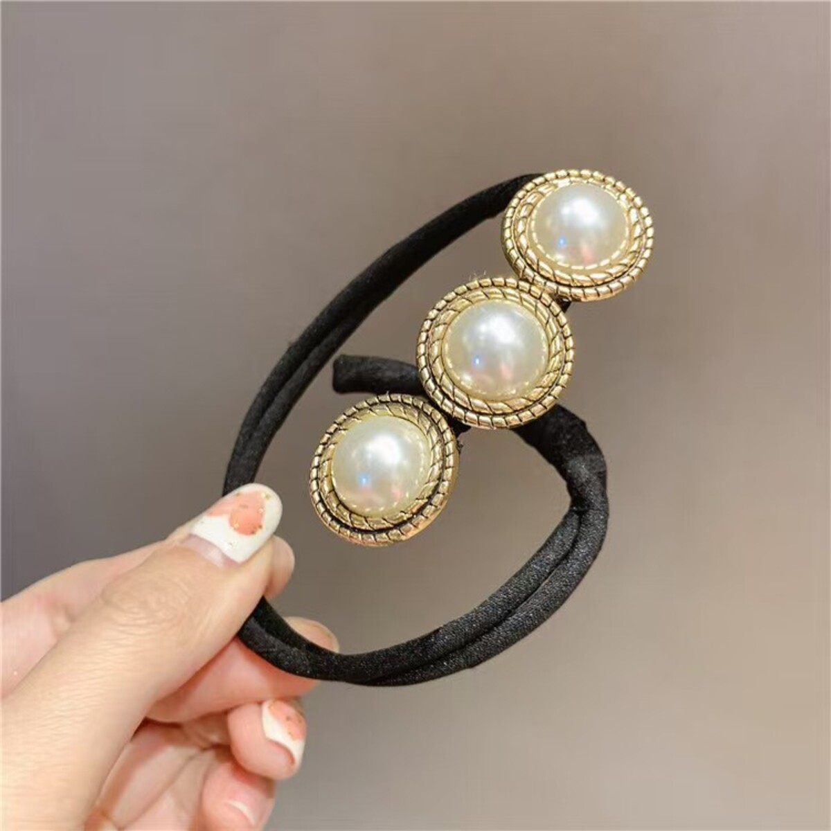 ดอกไม้คริสตัลผมผู้หญิง Easy Donut Updo ผม DIY Bendable Hairband Chignon อุปกรณ์เสริมผมของขวัญ