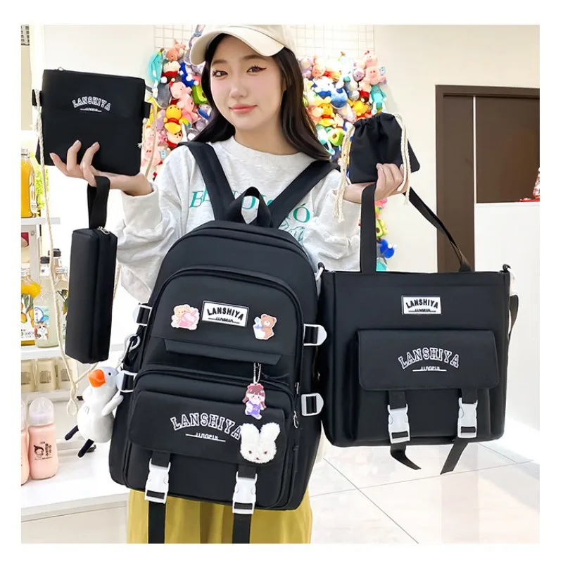 ชุดจี้ฟรี 5 ชิ้นสไตล์ป่าเวอร์ชั่นเกาหลีลําลองฮาราจูกุกระเป๋าเป้สะพายหลังนักเรียนสําหรับสาวโรงเรียนมัธยมความจุขนาดใหญ่