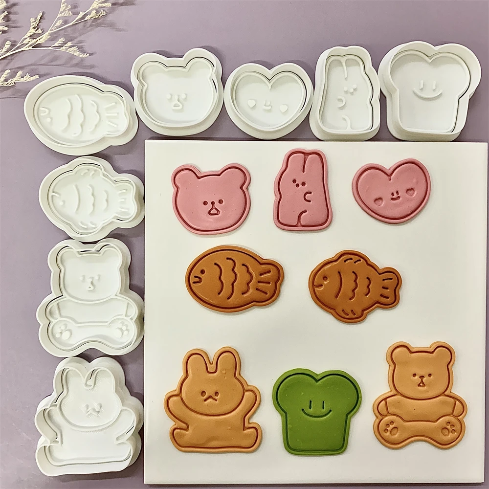 Cute Animal Cookie Embossing Stamp Fish Bear Rabbit Cake Mold Love Heart Shaped Cartoon Biscuit Mold Baking Biscuit Cutters