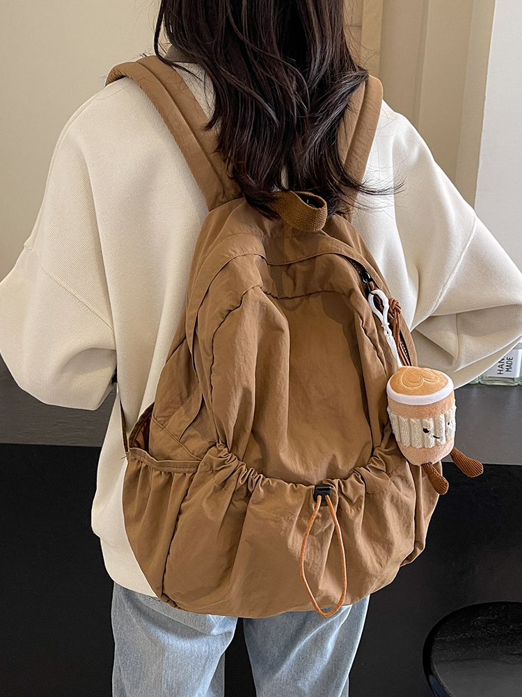 Women's Travel Lightweight Nylon Backpack 2025 New Sle Ultra-light Waterproof Bookbag for College Students Spring Season