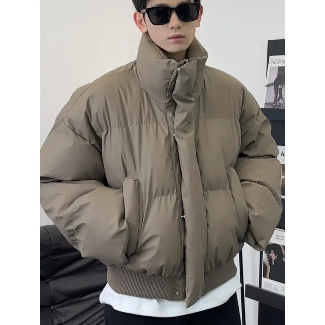 2024 ใหม่ฤดูหนาวผ้าฝ้ายเบาะเสื้อกางเกงขาสั้นผู้ชายเกาหลีเสื้อแจ็คเก็ตผู้ชายหนาอบอุ่นสปอร์ตสบายๆอินเทรนด์