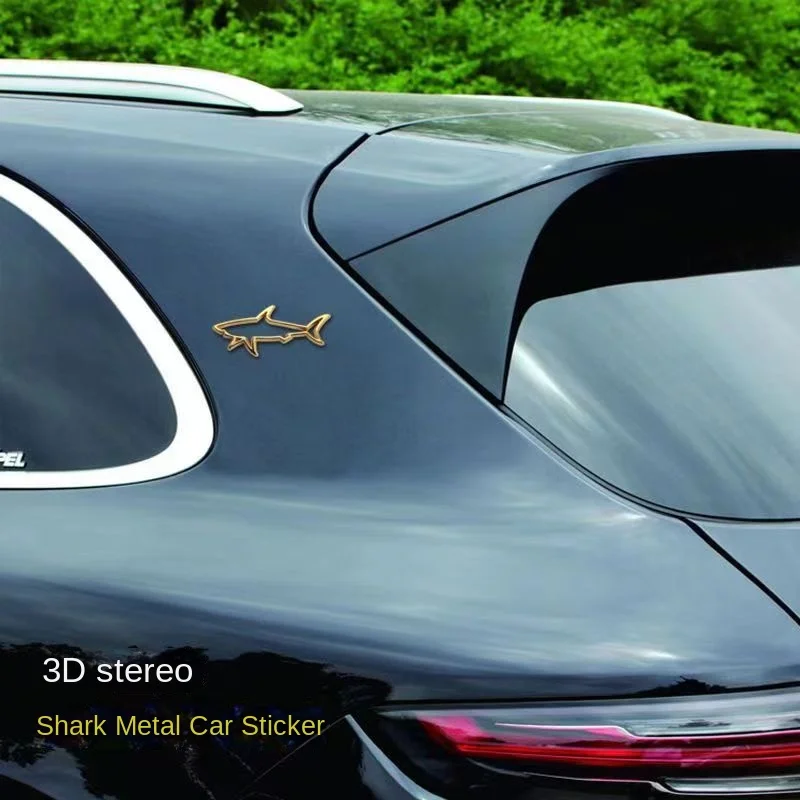 3D 金属カースタイリングステッカー中空魚サメエンブレムバッジデカール自動車オートバイコンピュータ燃料キャップアクセサリー 2024