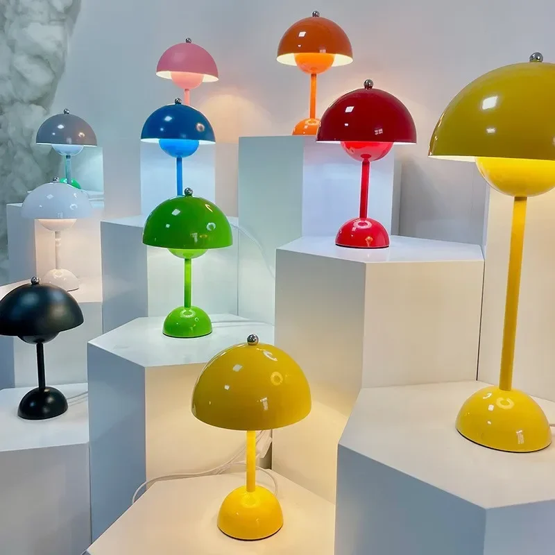 Minimalist โคมไฟตั้งโต๊ะรูปเห็ด LED Night Light ห้องนั่งเล่นห้องนอนบรรยากาศตกแต่ง
