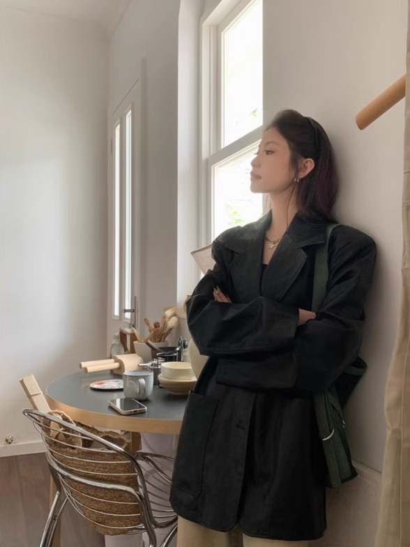 エレガントな黒の Pu レザースーツジャケットルーズロングアウタートップ女性のための春シーズン快適なフィットビジネススタイル