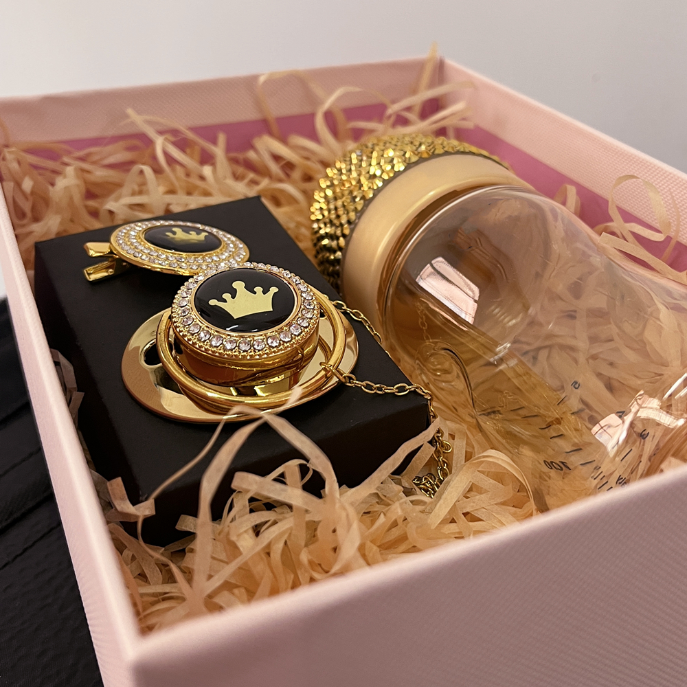 手作りのゴールドクリスタルボトルとおしゃぶりクリップセット,0〜6m,新生児のチェーンリング,クラウン,保育園の装飾