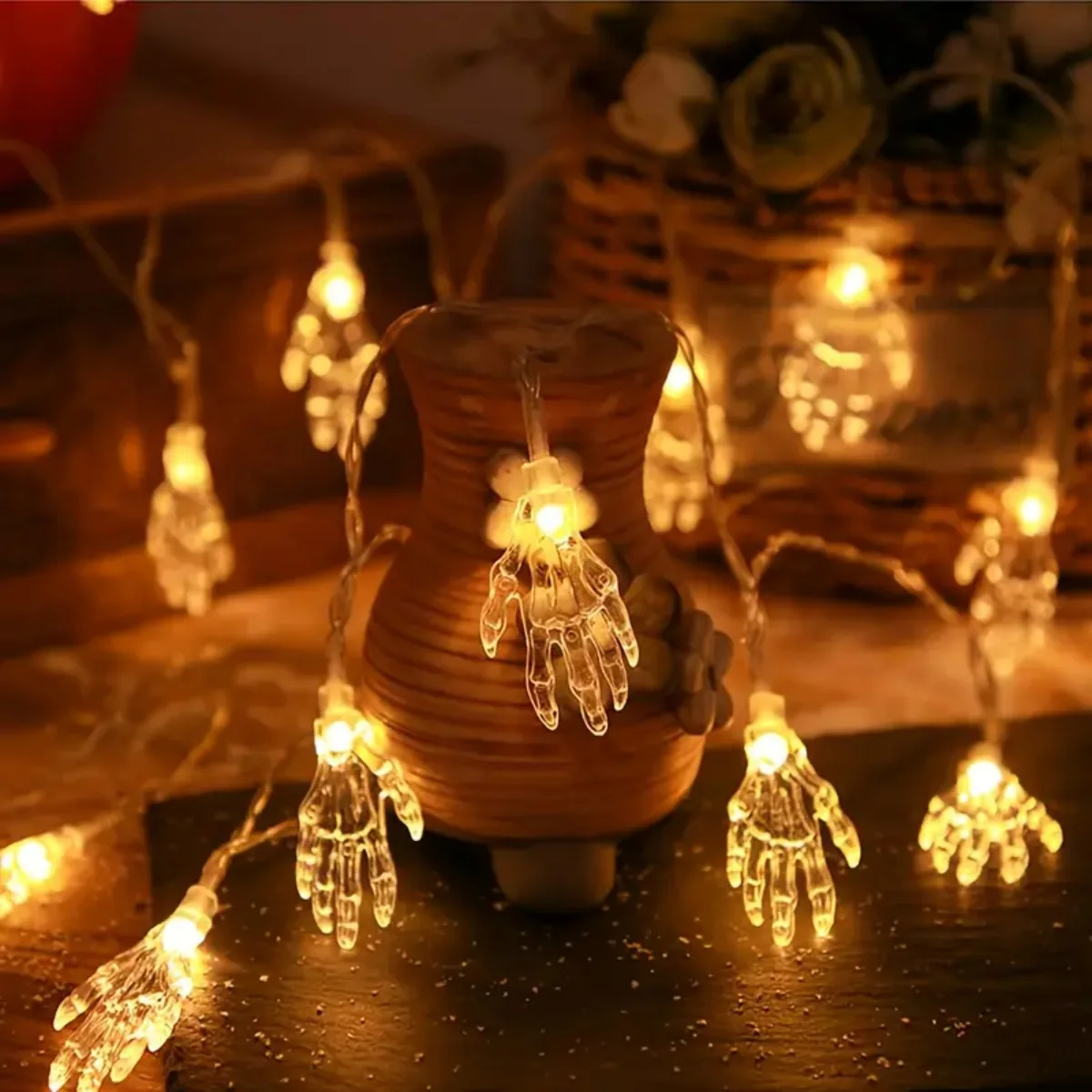 1pc 20LED Halloween Skeleton Hand Battery Powered String Light Horrible Atmosphere Skull Hand Lamp For Home Patry Yard Decor