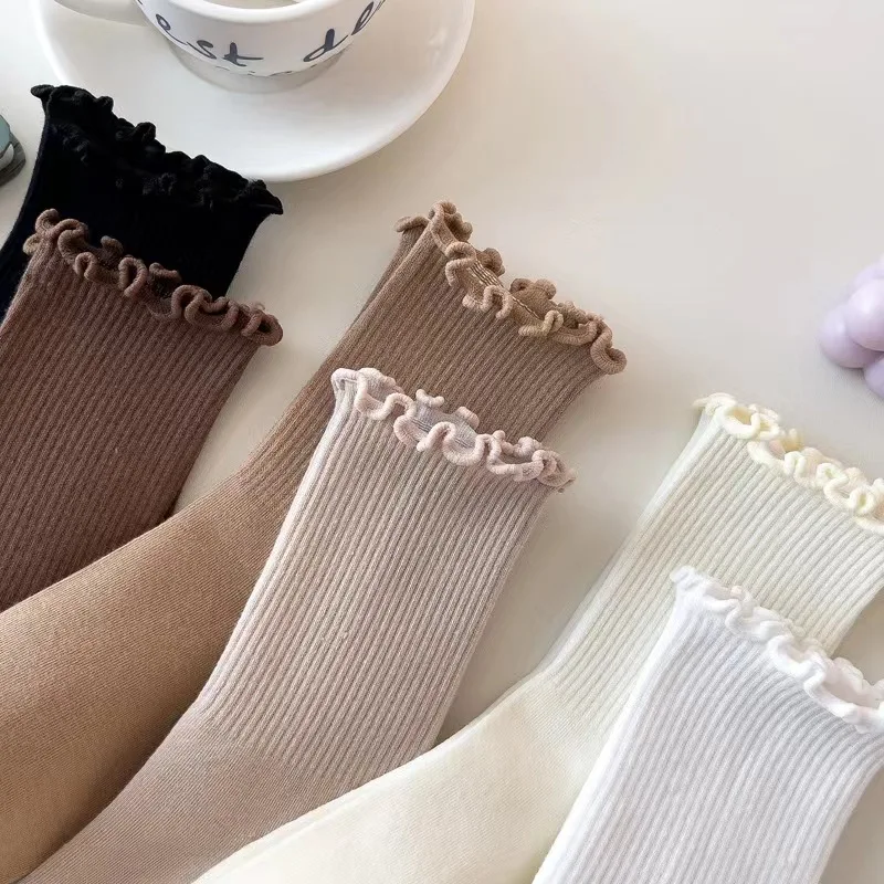 Calcetines de longitud media con volantes para mujer, conjunto de Color sólido transpirable, cómodo y absorbente de sudor, primavera y otoño, lote de 6 pares