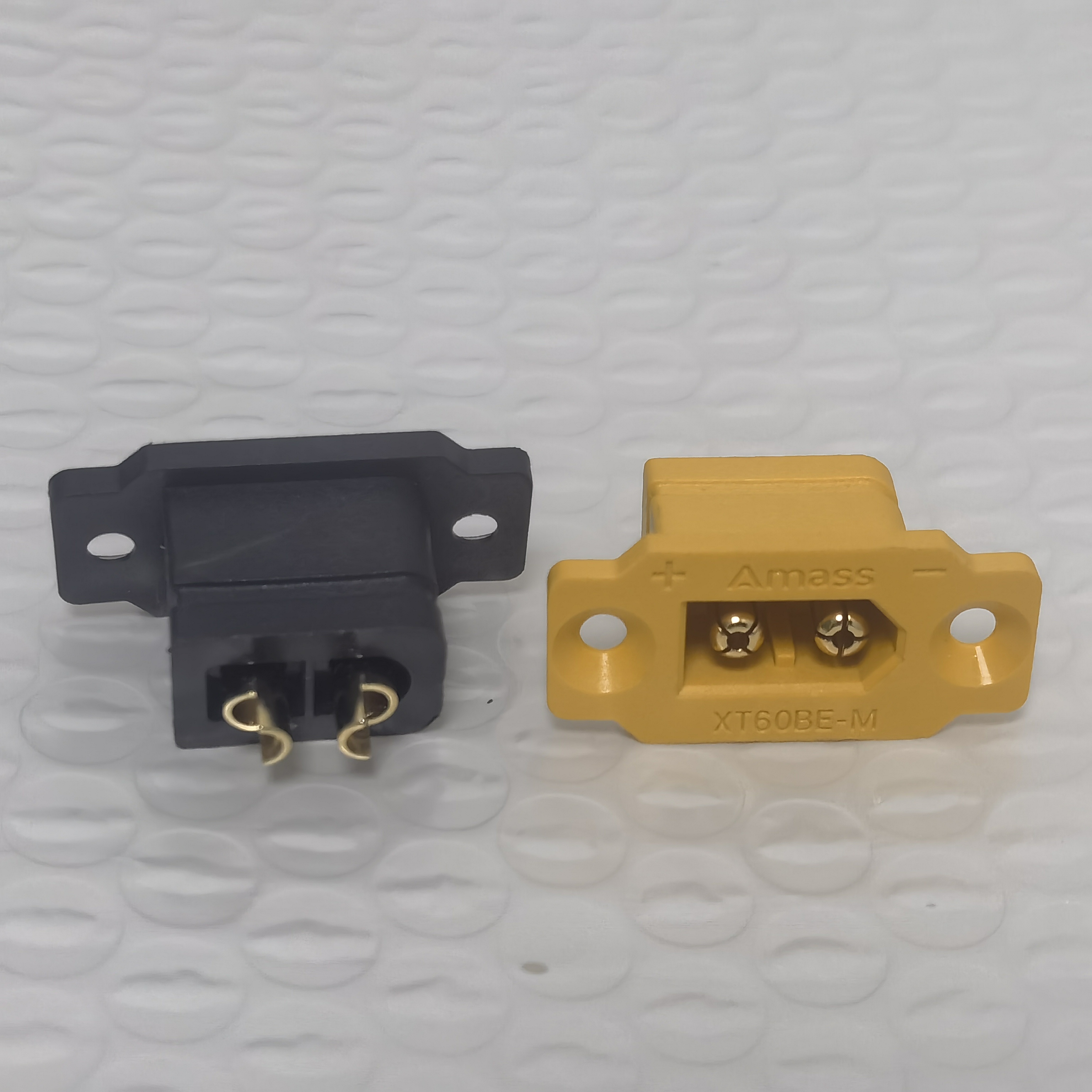 5PCS original XT60BE-M model airplane plug PA Fixed in front of the outer panel Copper Gold Plating black yellow male head
