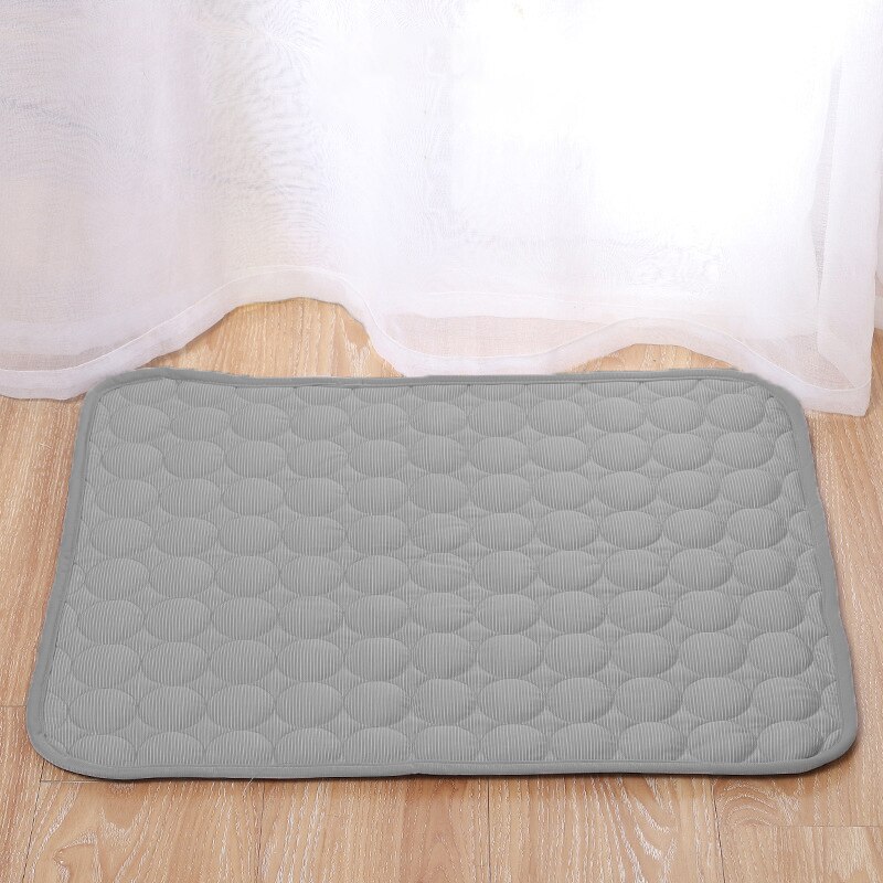 1szt Puppy Grey Ice Silk Cooling Pad Summer Cool Breathable Cooling Washable Reusable Bite Resistance Small Pet Cat Sleeping Pad