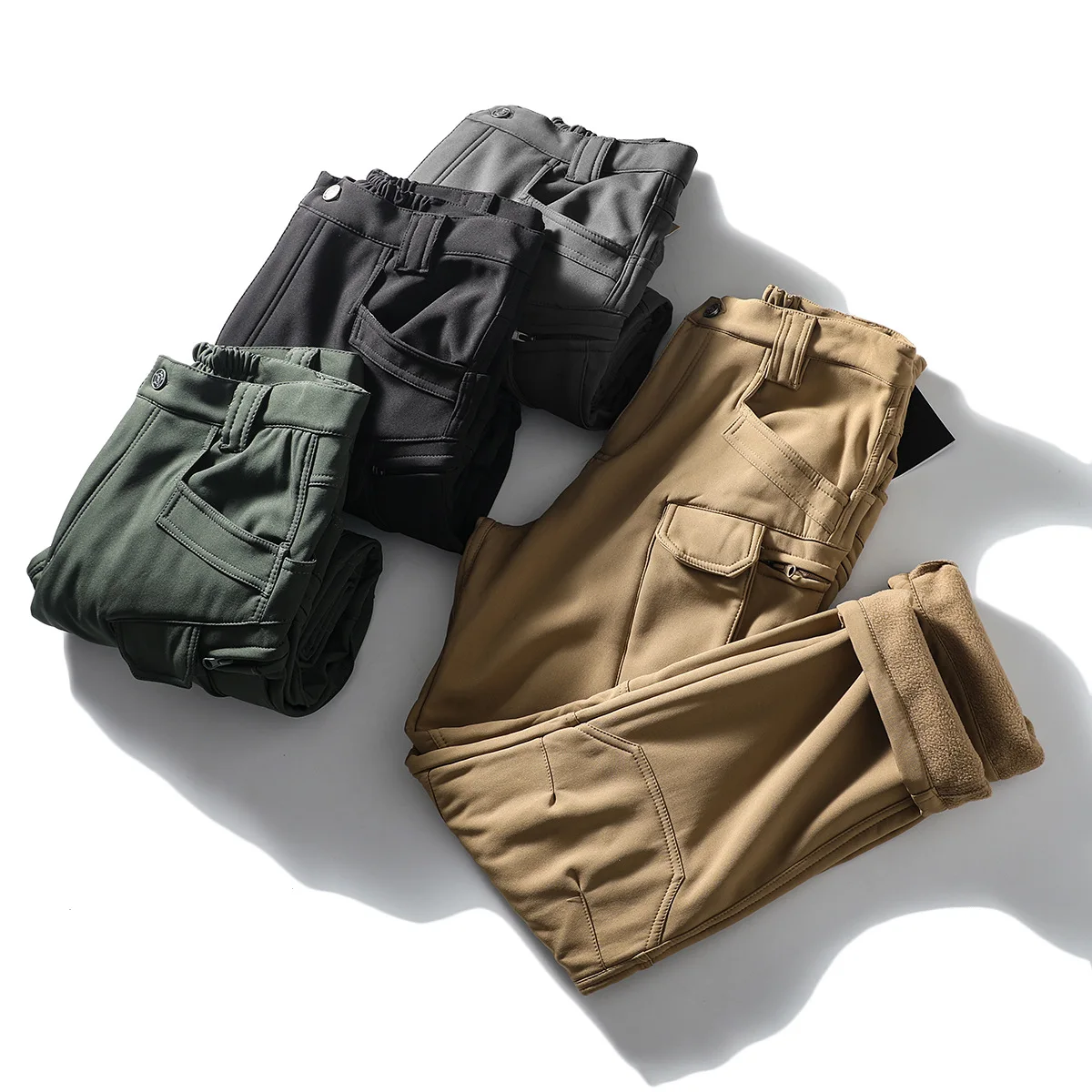 Low Price Sale of Men's Outdoor New Soft Shell Waterproof and Cut Resistant Thick Wool Fleece Multi Pocket Tactical Set
