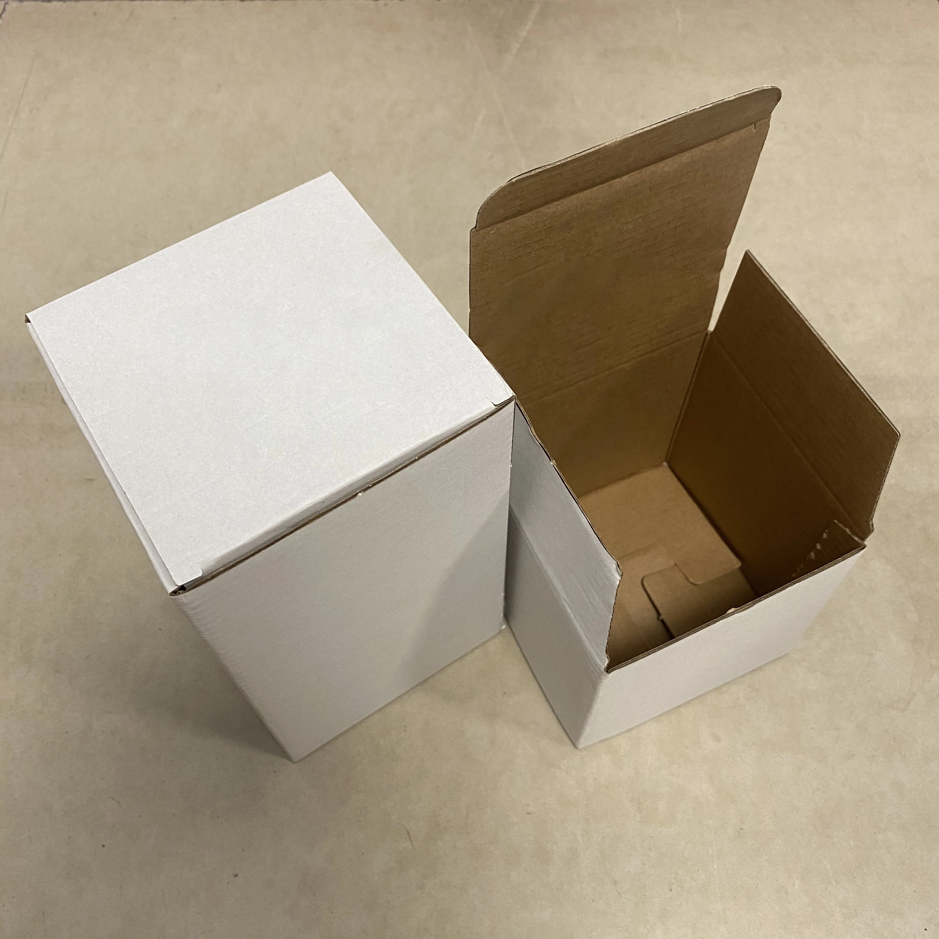 Verdicken Sie 3 Schicht Wellpappe Recycling papier Express Box für Business White Square Karton Verpackung Box Falte Geschenk box 20 teile/los