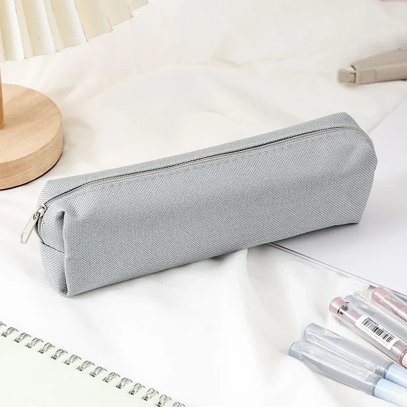 Piórnik Czarny Przybory szkolne Piórniki Trousse Jednokolorowy piórnik Piórnik papierniczy