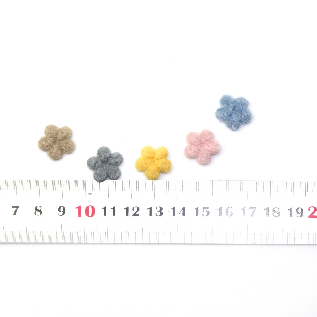50Pcs 1,5 Cm Mini Plüsch Künstliche Blume Korean Woll Blümchen Stück Handgemachte DIY Großhandel Haarnadel Schuhe Tasche Zubehör