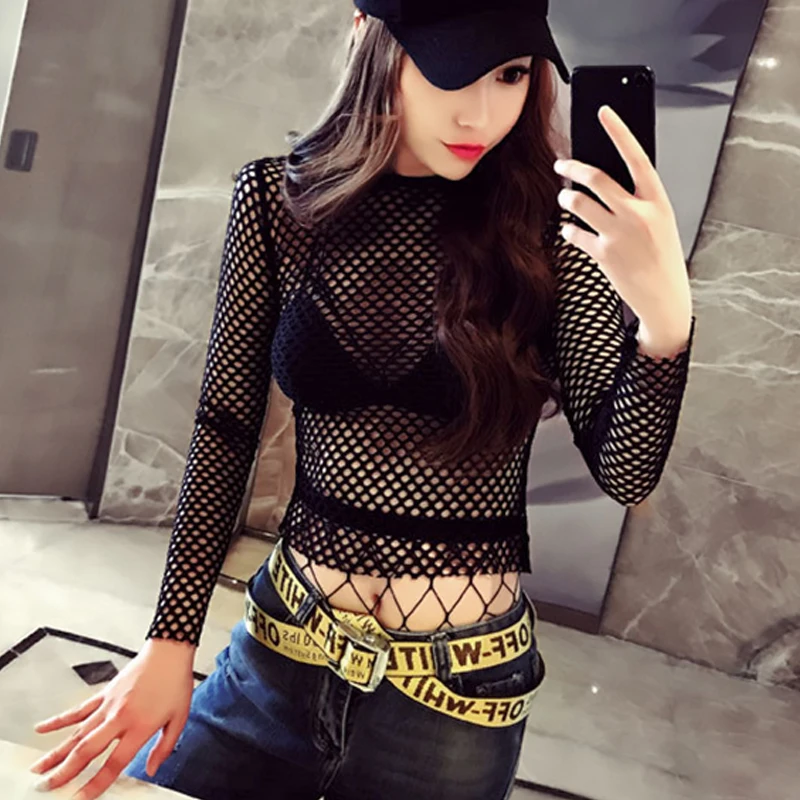 セクシーな Tシャツ女性のためのゴス黒スキニーメッシュシースルー長袖 Tシャツプルオーバークロップトップゴシックタートルネックストリート