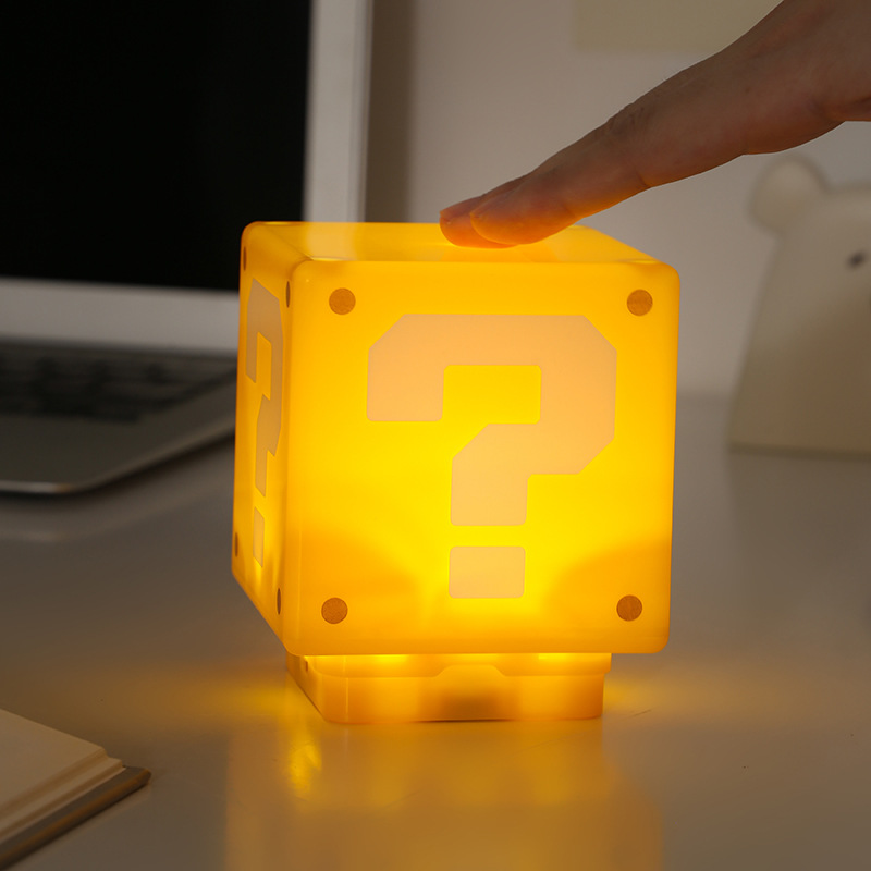 10cm Super Mario Bros Figur führte Fragezeichen Ziegel Nachtlicht USB Aufladung Anime Schreibtisch lampe Statue dekorative Licht Kinder Geschenke