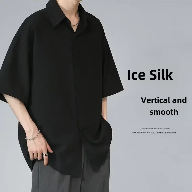 Camicia a maniche corte in seta di ghiaccio da uomo Camicia nera alla moda stile coreano vestibilità ampia casual per maniche sottili estive casual