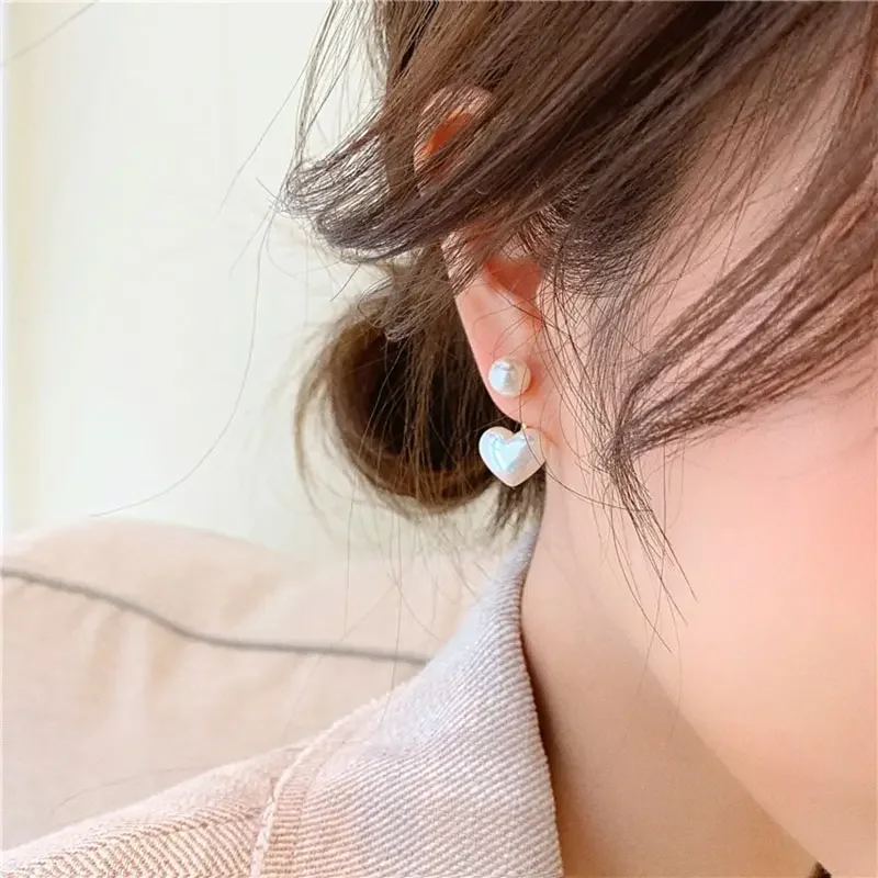 Pendientes colgantes de superficie lisa geométrica redonda de corazón de perla de imitación para mujer, joyería de moda de oreja versátil elegante, venta al por mayor