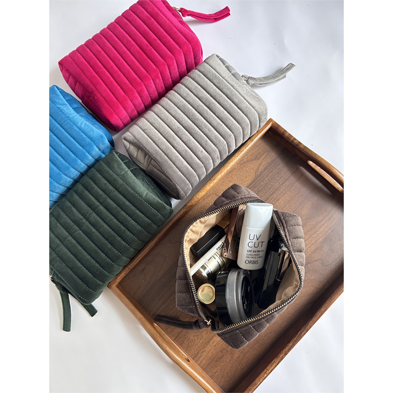 Soft Velvet Makeup Bag Cosmetics Zipper Stitching Striped Storage Bag Retro Portable Mini Toiletries Organizer