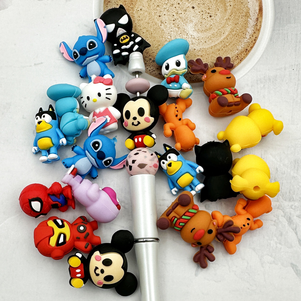 10PCS 3D ลูกปัดซิลิโคน DIY Originality 3D ลูกปัดซิลิโคนลูกปัดทําด้วยมือ DIY ปากกาจุกนม CHAIN เครื่องประดับขายส่งอุปกรณ์เสริม