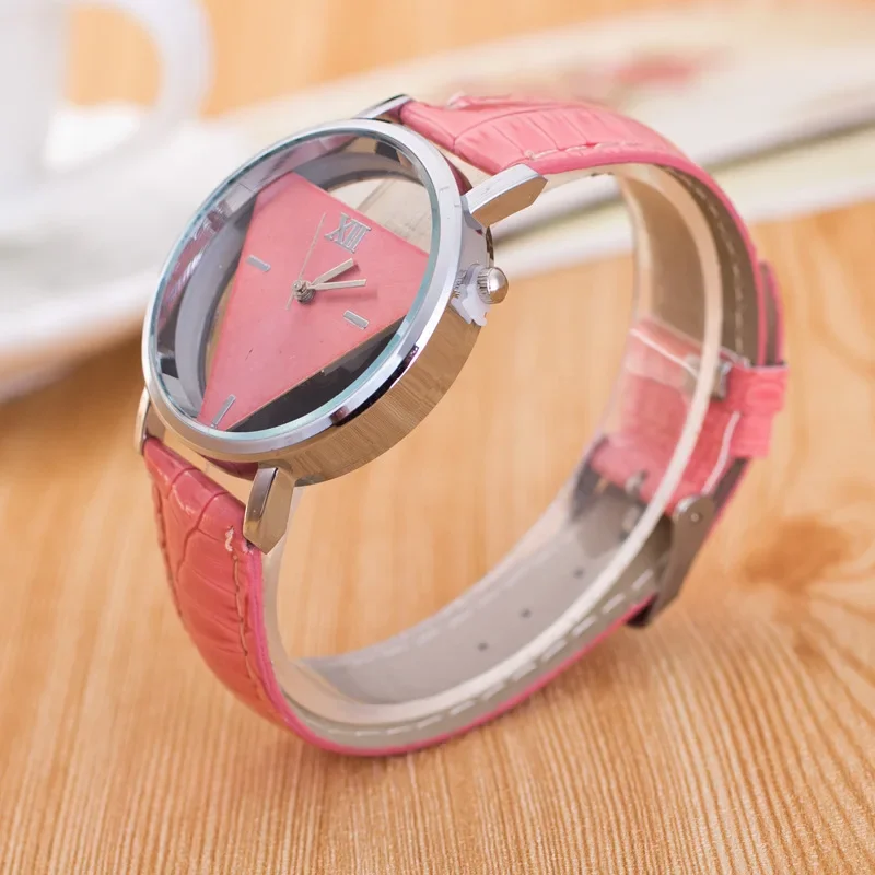 Reloj de pulsera INS de diseño informal Simple para mujer, reloj de pulsera de cuarzo triangular hueco de doble cara personalizado, regalos para mujer