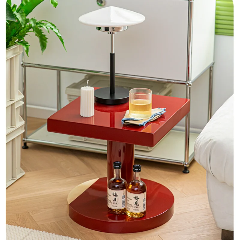 Einfacher mittelalter licher Couch tisch Massivholz Sofa Seiten regal zweistufiger runder Tisch ins Stil Haushalt Retro roter Nachttisch