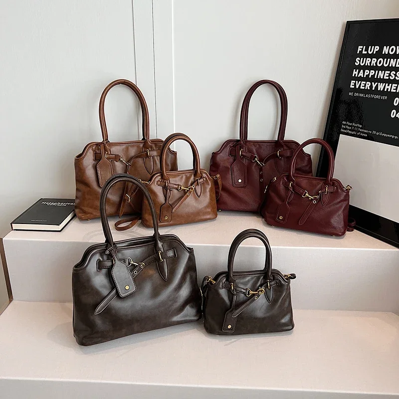 左側 Pu レザーレトロトート​​バッグ女性 2024 冬のトレンド新ファッション Y2K ハンドバッグ女性旅行ショルダークロスボディバッグ