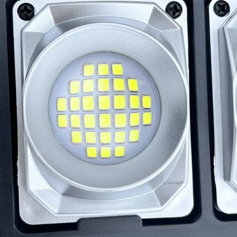 250W พลังงานแสงอาทิตย์ไฟกันน้ํากลางแจ้ง 8000LM ไฟ LED น้ําท่วม Motion Sensor พร้อมรีโมท 3 โหมดโคมไฟถนนสําหรับ YARD Garden PATH