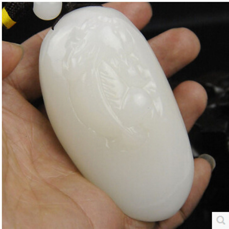 Xinjiang Hetian Jade Handheld Piece White Jade Raw Stone with Skin Handheld Piece Women's Clothing