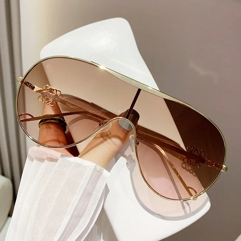 Gafas de sol de una sola pieza de metal, gafas deportivas de una sola pieza con montura grande, gafas de sol de ciclismo a prueba de viento, sentido avanzado para hombres y mujeres