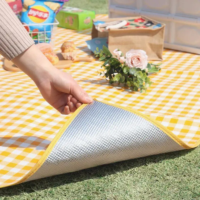 Estera para acampar al aire libre, estera de Picnic, estera para dormir portátil impermeable y a prueba de humedad para playa, película de aluminio de doble cara