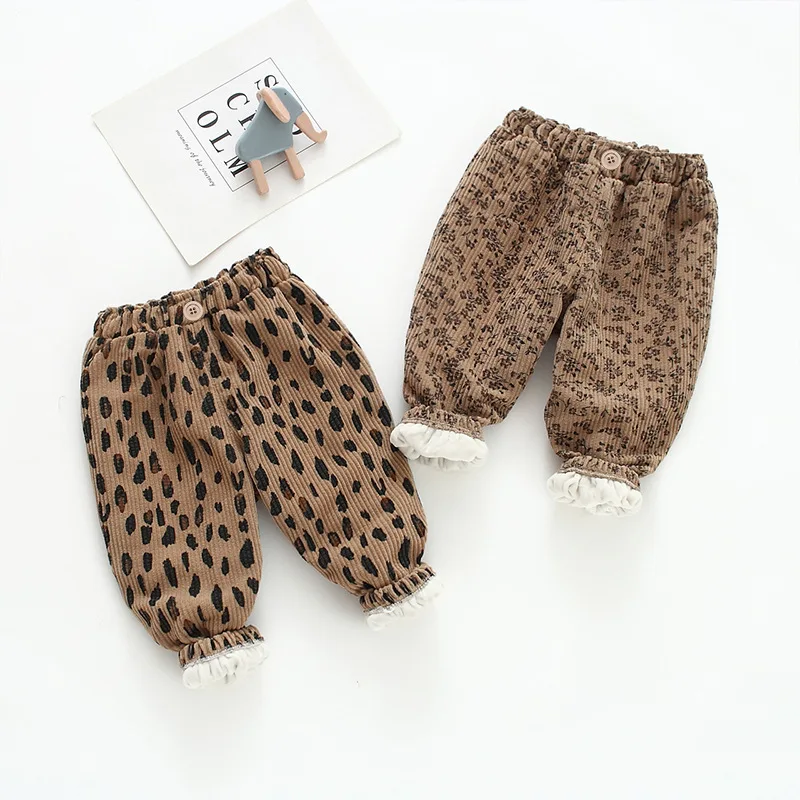 Koreanischer Stil Kleinkind Mädchen Cord Haremshose 1-8Y Leoparden-Blumendruck Herbst Winter gefütterte oder dünne Freizeithose