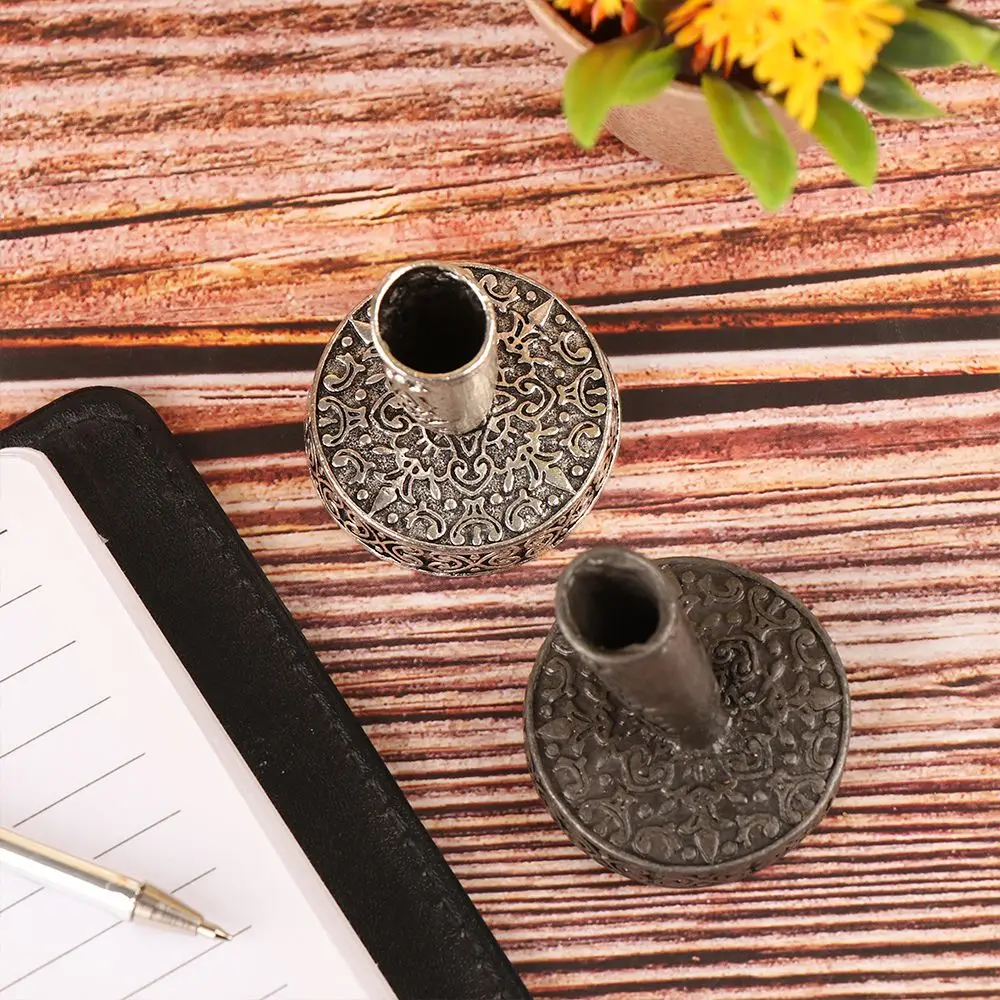 1 Máy Tính Vintage Phong Cách Châu Âu Đựng Bút Kim Loại Đế Tròn Cho Lông Lông Chấm Bút Quà Tặng Học Vật Dụng Văn Phòng văn Phòng Phẩm