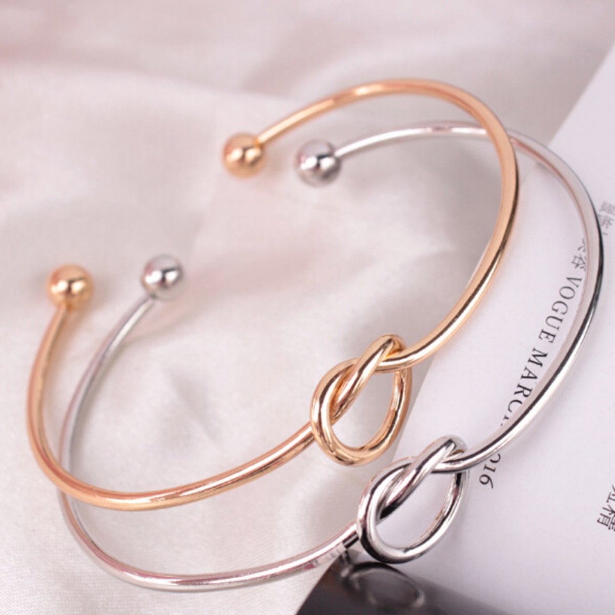 Korean Version Metal Solid Color Women Bracelet Accessories Electroplated Alloy Bracelet Jewellery Women