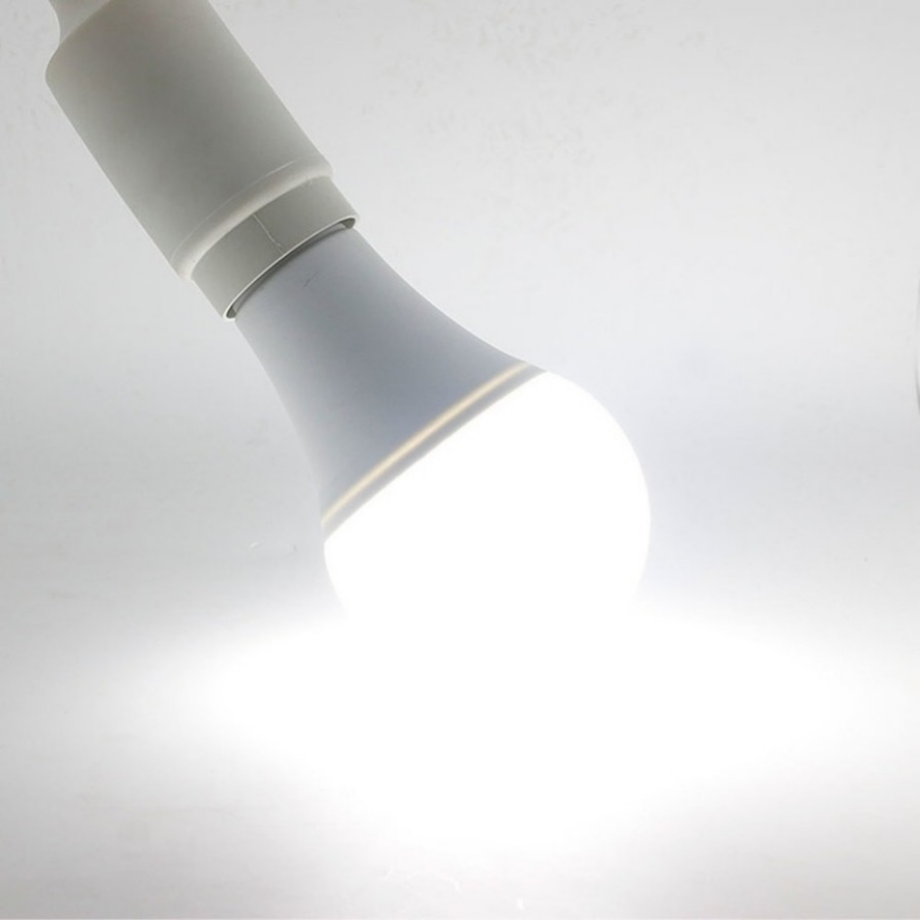 YzzKoo-bombilla LED E27 con sensor de control de luz, 12W, 9W, 7W, AC85-265V, luz nocturna diurna, encendido y apagado automático, lámpara inteligente para Patio y porche para jardín