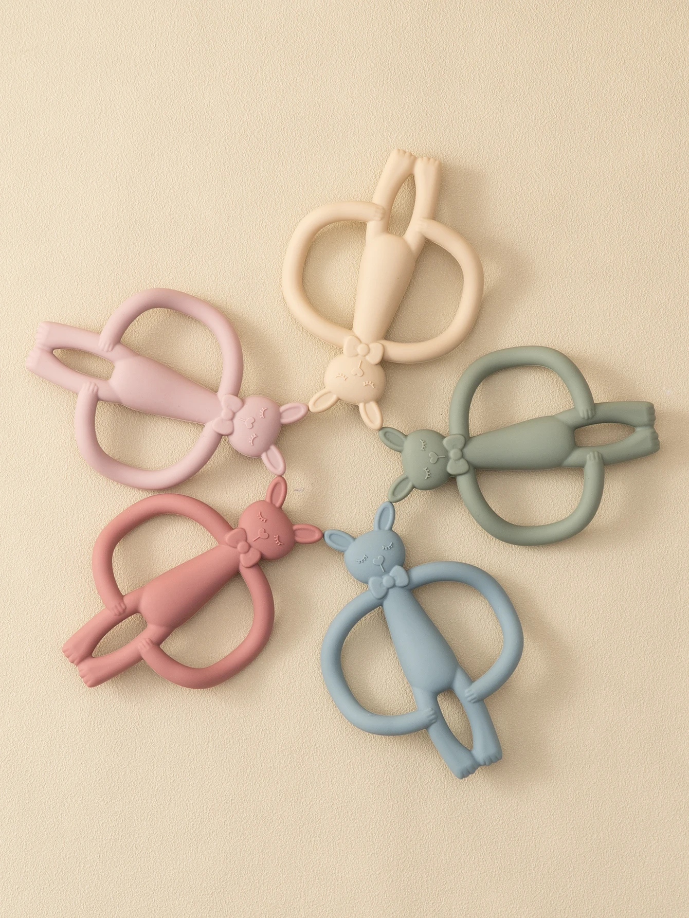 สีเด็ก 1 ชิ้นซิลิโคนยางกัดของเล่นเด็กพยาบาลยางกัดของขวัญทารกแรกเกิดการ์ตูนกระต่ายยางกัดของเล่นการงอกของฟันทารกเคี้ยวของเล่น