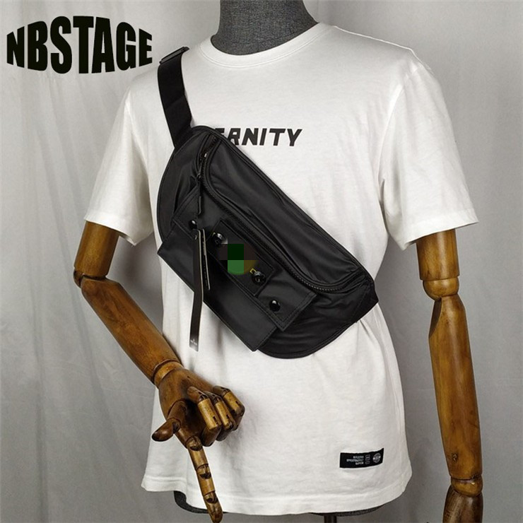 トレンディな 2023 コンパスバッジ小さなクロスボディバッグユニセックスチェストウエストバッグ固定ホイールバッグシングルショルダーフリップカバーバッグカジュアルスタイル