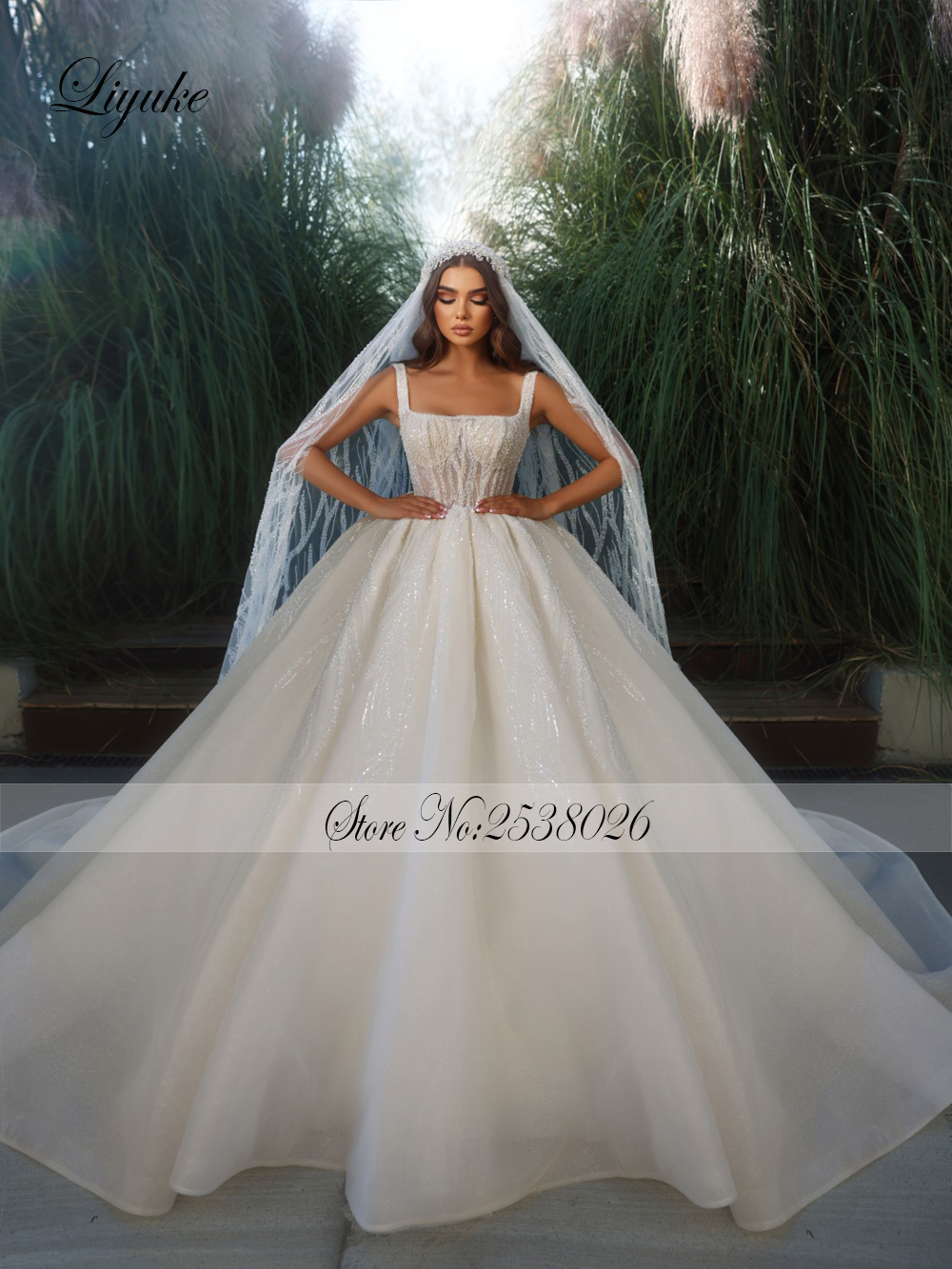Liyuke Ballkleid-Hochzeitskleider mit quadratischem Kragen, luxuriöse, atemberaubende, mit Perlen verzierte Perlenstickerei, Prinzessinnen-Brautröcke