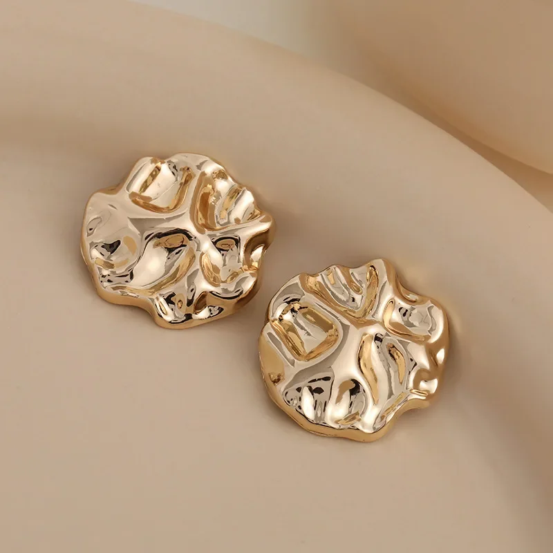 5Pcs Beautiful Gold Color Shank Buttons Zinc Alloy Irregular Shape Buttons Women's Sweater Coat Accessories
